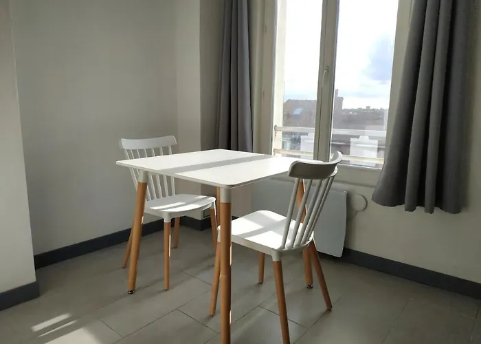 Sea View & Beach Studio Apartment - Blue Horizon